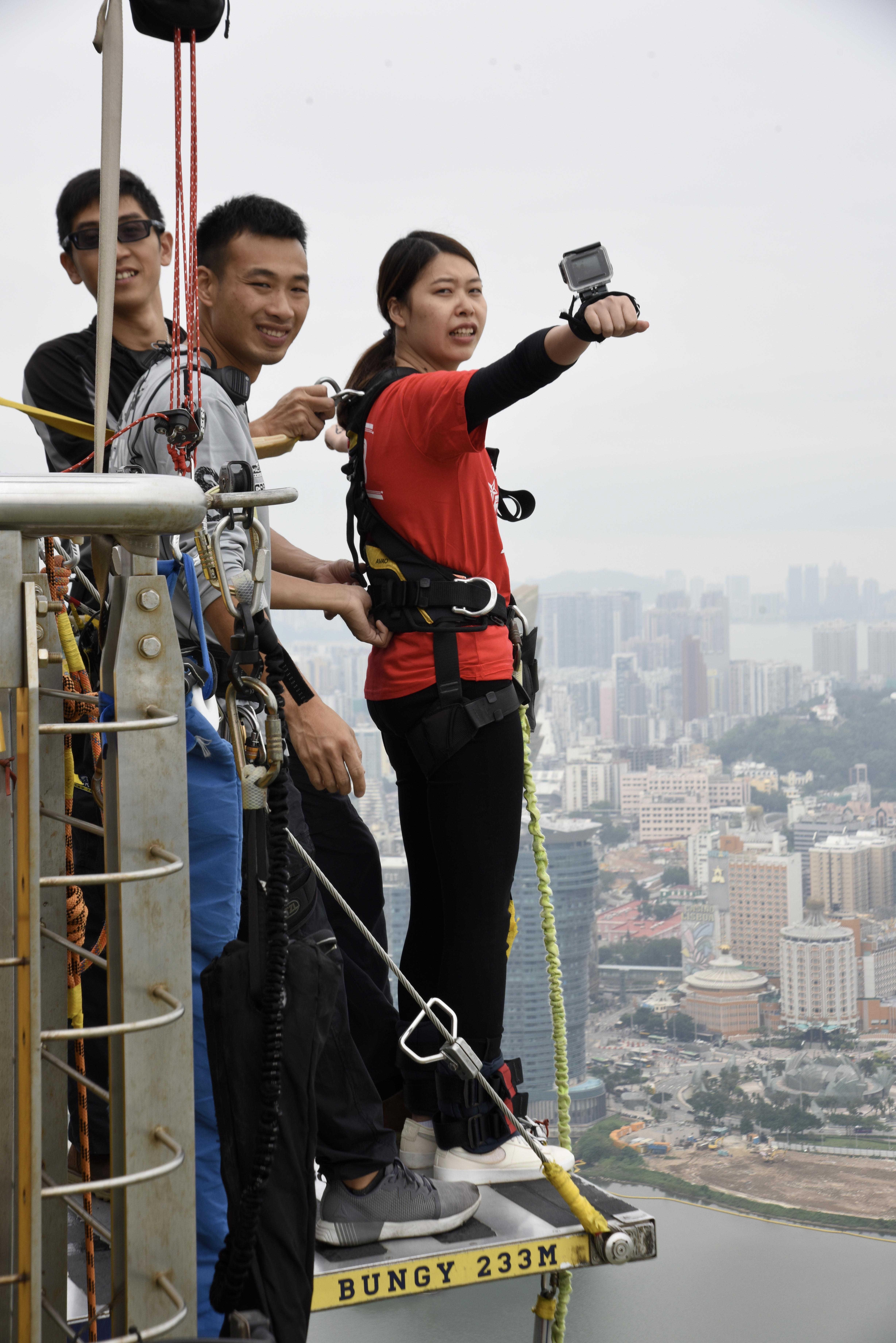 澳门旅游必去景点,您可以体验到惊险刺激的蹦极跳