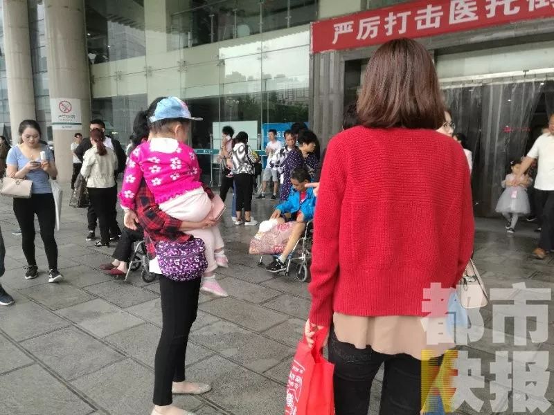 西安两岁幼儿被抱走事件最新进展，全力寻找与保护，绝不松懈搜寻行动